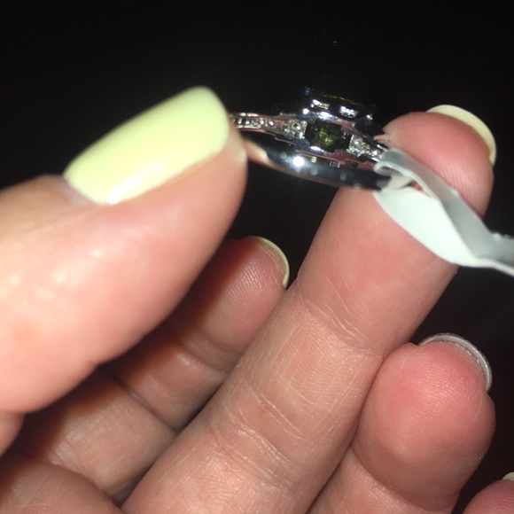 Smokey Green Peridot Ring - Picture 5 of 5